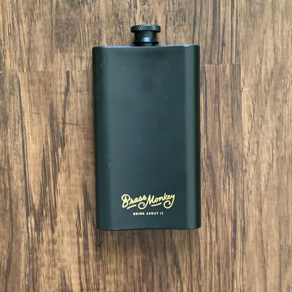 Z Galleris it’s what inside that count pocket flask